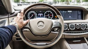 Превью обои mercedes, авто, руль, салон