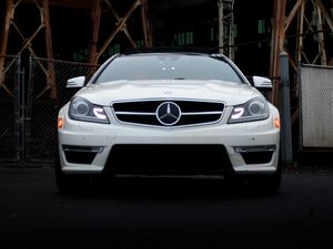 Превью обои mercedes, автомобиль, белый, вид спереди