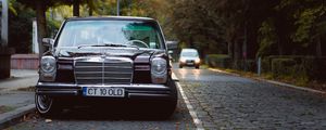 Превью обои mercedes, автомобиль, черный, старый, дорога