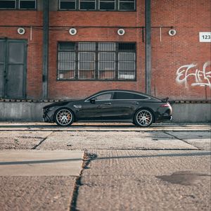 Превью обои mercedes, автомобиль, черный, дорога, здание