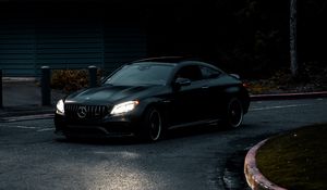 Превью обои mercedes, автомобиль, черный, дорога, поворот