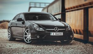 Превью обои mercedes, автомобиль, черный, галька