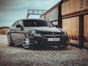 Превью обои mercedes, автомобиль, черный, галька