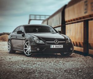 Превью обои mercedes, автомобиль, черный, галька