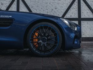 Превью обои mercedes, автомобиль, колесо, капли, мокрый
