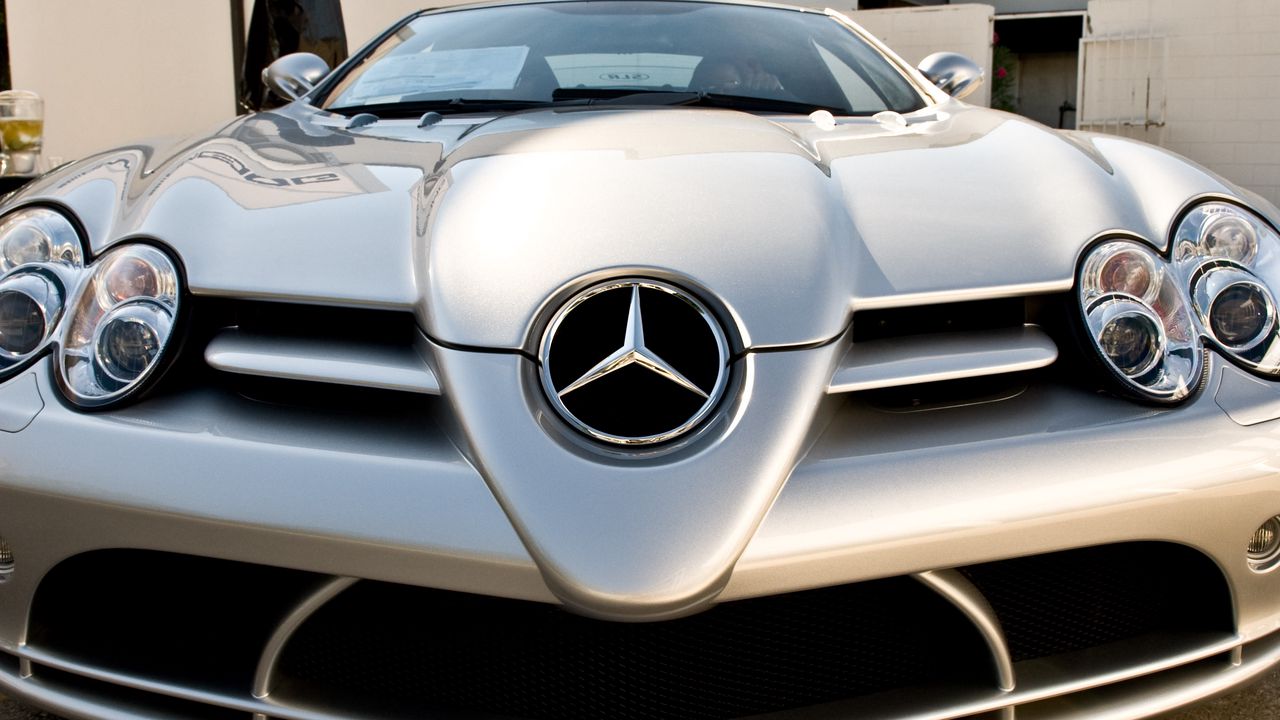 Обои mercedes, автомобиль, серебристый, вид спереди