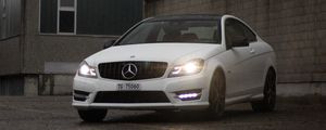 Превью обои mercedes benz c250 amg, mercedes benz, автомобиль, вид спереди