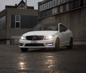 Превью обои mercedes benz c250 amg, mercedes benz, автомобиль, вид спереди