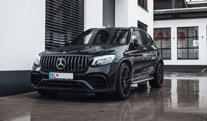 Превью обои mercedes, машина, вид спереди, черный