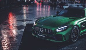 Превью обои mercedes, машина, зеленый, мокрый, спорткар, суперкар