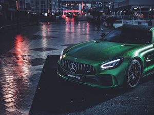 Превью обои mercedes, машина, зеленый, мокрый, спорткар, суперкар