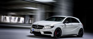 Превью обои mercedes-benz, a45, amg, белый, вид сбоку