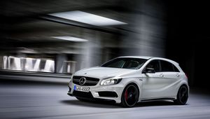 Превью обои mercedes-benz, a45, amg, белый, вид сбоку