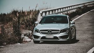 Превью обои mercedes-benz cla-class, mercedes-benz, mercedes, вид спереди, автомобиль, фары