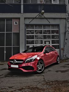 Превью обои mercedes-benz cls-class, mercedes, машина, красный, вид сбоку, городской