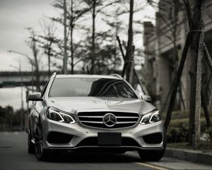 Превью обои mercedes-benz e300, mercedes-benz, mercedes, вид спереди