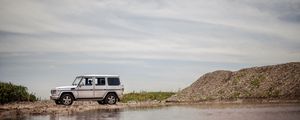 Превью обои mercedes-benz g500, mercedes, машина, внедорожник, вид сбоку, бездорожье
