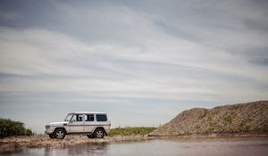 Превью обои mercedes-benz g500, mercedes, машина, внедорожник, вид сбоку, бездорожье