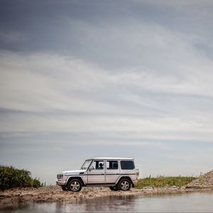 Превью обои mercedes-benz g500, mercedes, машина, внедорожник, вид сбоку, бездорожье