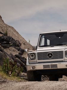 Превью обои mercedes-benz g500, mercedes, машина, внедорожник, серый, вид спереди