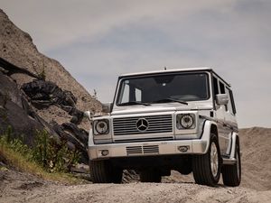 Превью обои mercedes-benz g500, mercedes, машина, внедорожник, серый, вид спереди