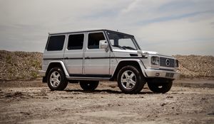 Превью обои mercedes-benz g500, mercedes, машина, внедорожник, серый, бездорожье