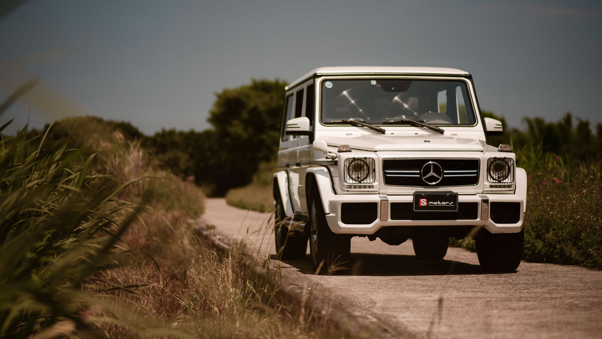 Mercedes g63 Р±РµР»С‹Р№