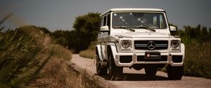 Превью обои mercedes-benz g 63 amg, mercedes, машина, внедорожник, белый, вид спереди