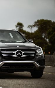 Превью обои mercedes-benz glc300, mercedes, машина, черный, вид спереди