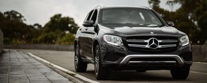 Превью обои mercedes-benz glc300, mercedes, машина, черный, вид спереди