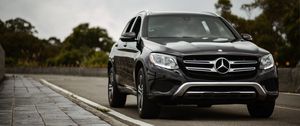 Превью обои mercedes-benz glc300, mercedes, машина, черный, вид спереди