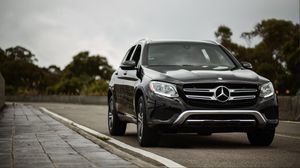 Превью обои mercedes-benz glc300, mercedes, машина, черный, вид спереди