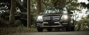 Превью обои mercedes-benz glk350, mercedes-benz, mercedes, вид спереди, фары