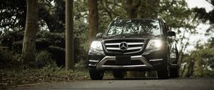 Превью обои mercedes-benz glk350, mercedes-benz, mercedes, вид спереди, фары