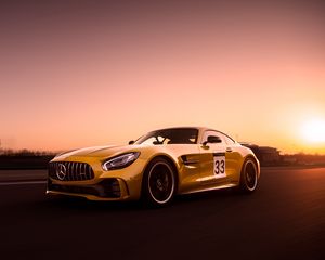 Превью обои mercedes-benz gt r, mercedes, машина, спорткар, желтый, скорость