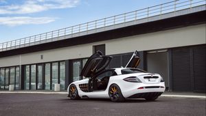 Превью обои mercedes-benz, slr mclaren, gemballa gt, белый, вид сбоку