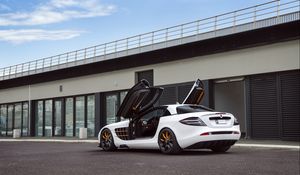 Превью обои mercedes-benz, slr mclaren, gemballa gt, белый, вид сбоку