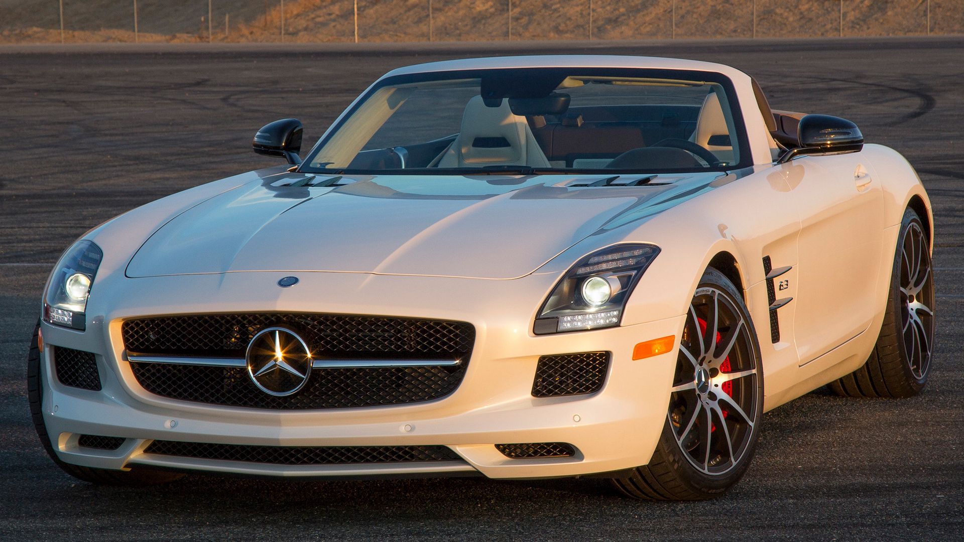 Mercedes Benz SLS AMG gt Roadster