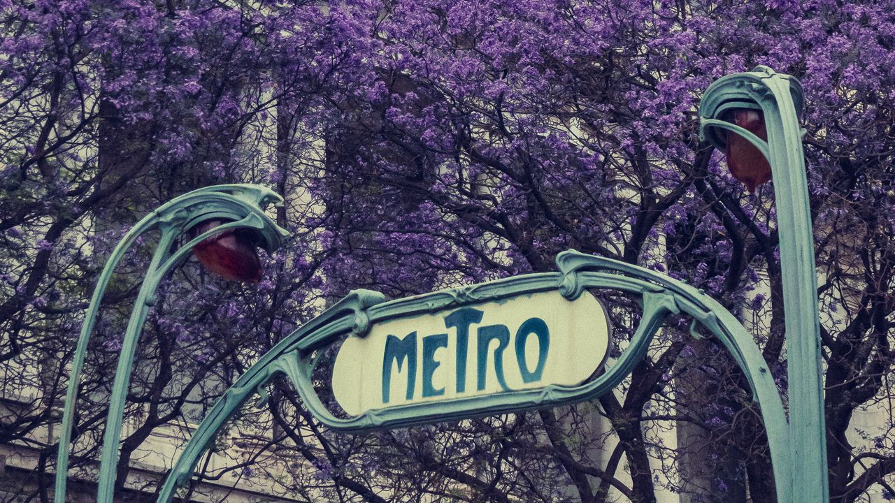 Обои метро, слово, цветение, архитектура