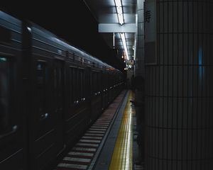 Превью обои метро, станция, поезд, темный, подземный