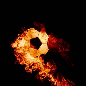 Превью обои мяч, огонь, футбол, темный фон, пламя