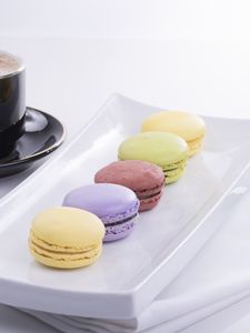 Превью обои миндальное печенье, macaron, кофе, посуда