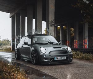 Превью обои mini clubman, автомобиль, фары, вид спереди