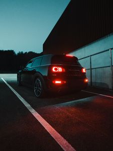 Превью обои mini clubman, mini, автомобиль, черный, темный, ночь