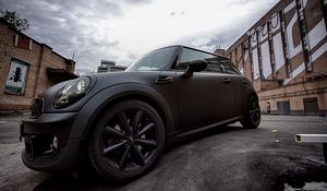 Превью обои mini cooper, колесо, вид сбоку