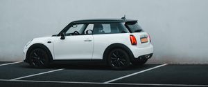 Превью обои mini cooper, mini, автомобиль, белый, вид сбоку