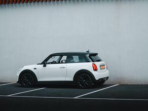 Превью обои mini cooper, mini, автомобиль, белый, вид сбоку