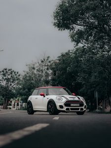 Превью обои mini cooper, mini, автомобиль, белый, дорога