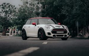 Превью обои mini cooper, mini, автомобиль, белый, дорога