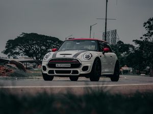 Превью обои mini cooper, mini, автомобиль, белый, дорога, поворот